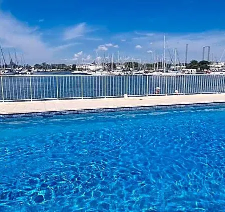 Vue Exceptionnelle Sur La Mer, Piscine, Parking Prive - Sur L'ile Des Pecheurs אגדה
