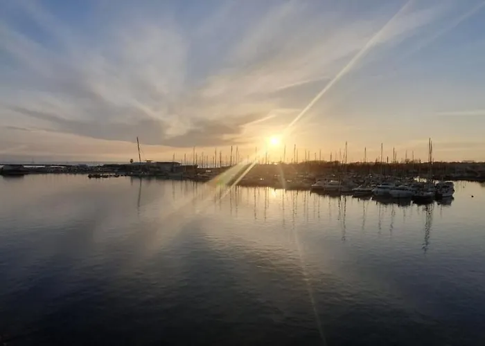 Vue Exceptionnelle Sur La Mer, Piscine, Parking Privé - Sur L'île Des Pêcheurs * Agde